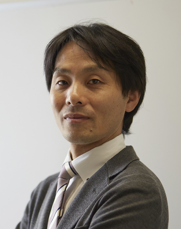 Jee-Hwan Ryu
